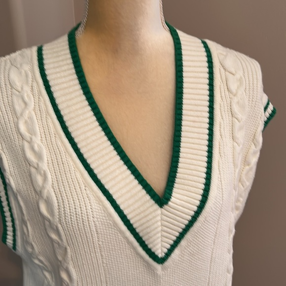 NWT Talbots Drop Shoulder Cable Knit Sweater Vest(size medium) - Picture 3 of 7